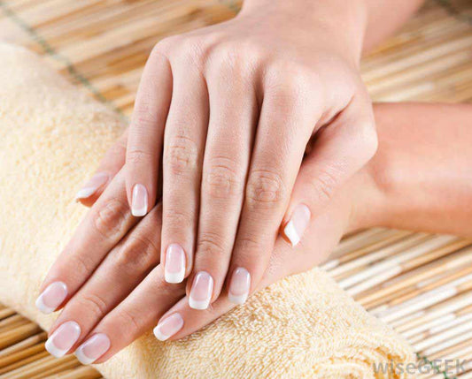 Manicuristas, todo lo que debes saber para iniciar tu negocio de uñas